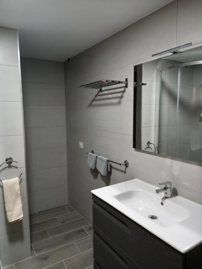 โอ ตรันกาโย Hotel Viana do Bolo ภายนอก รูปภาพ