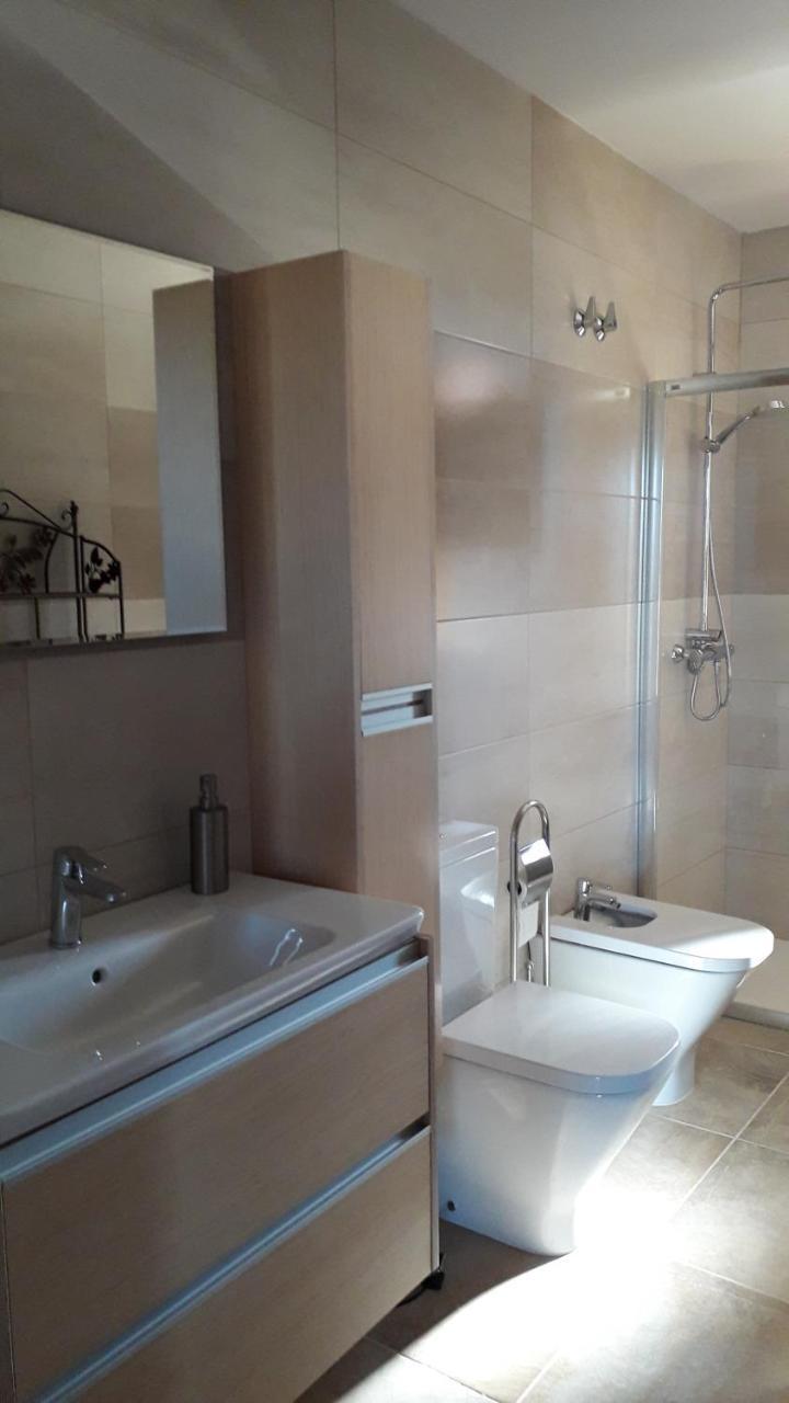 โอ ตรันกาโย Hotel Viana do Bolo ภายนอก รูปภาพ